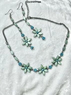 Turquoise and Crystal Sparkle Necklace and Earring Set